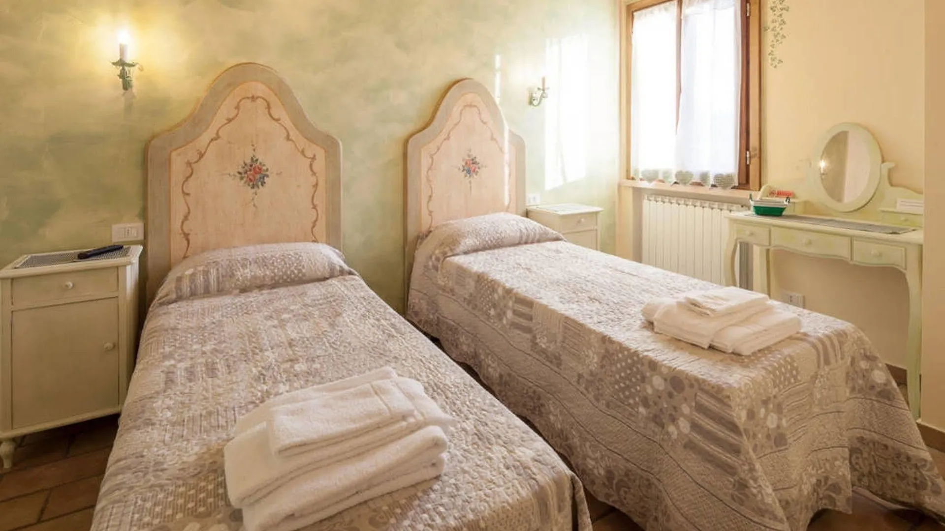 La Casa Delle Rondini Bed & Breakfast Roncoferraro