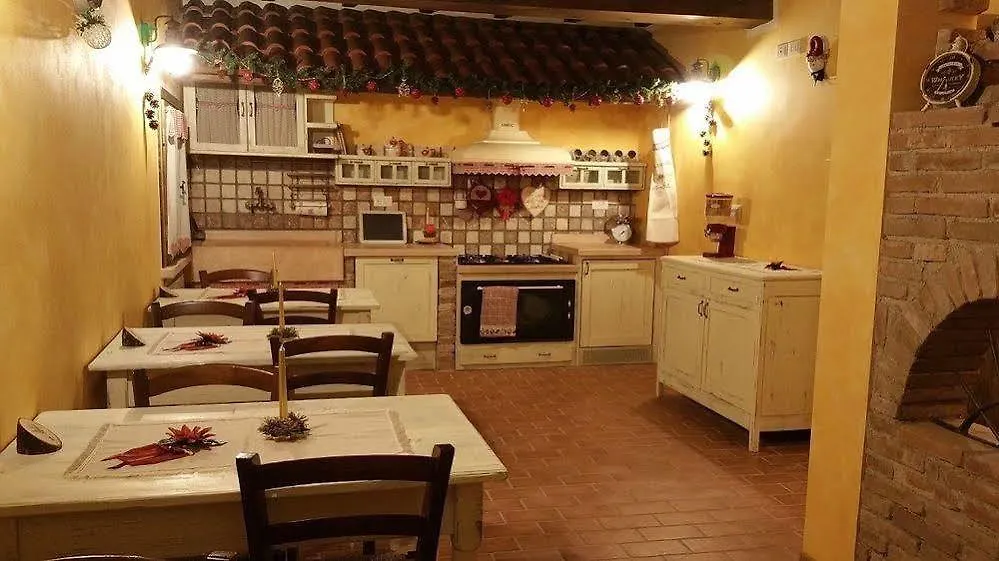 La Casa Delle Rondini Bed & Breakfast Roncoferraro