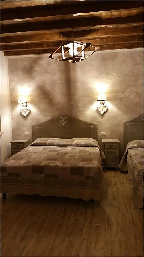 La Casa Delle Rondini Bed & Breakfast Roncoferraro