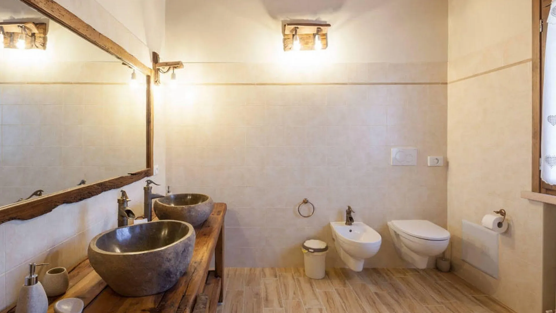 La Casa Delle Rondini Bed & Breakfast Roncoferraro