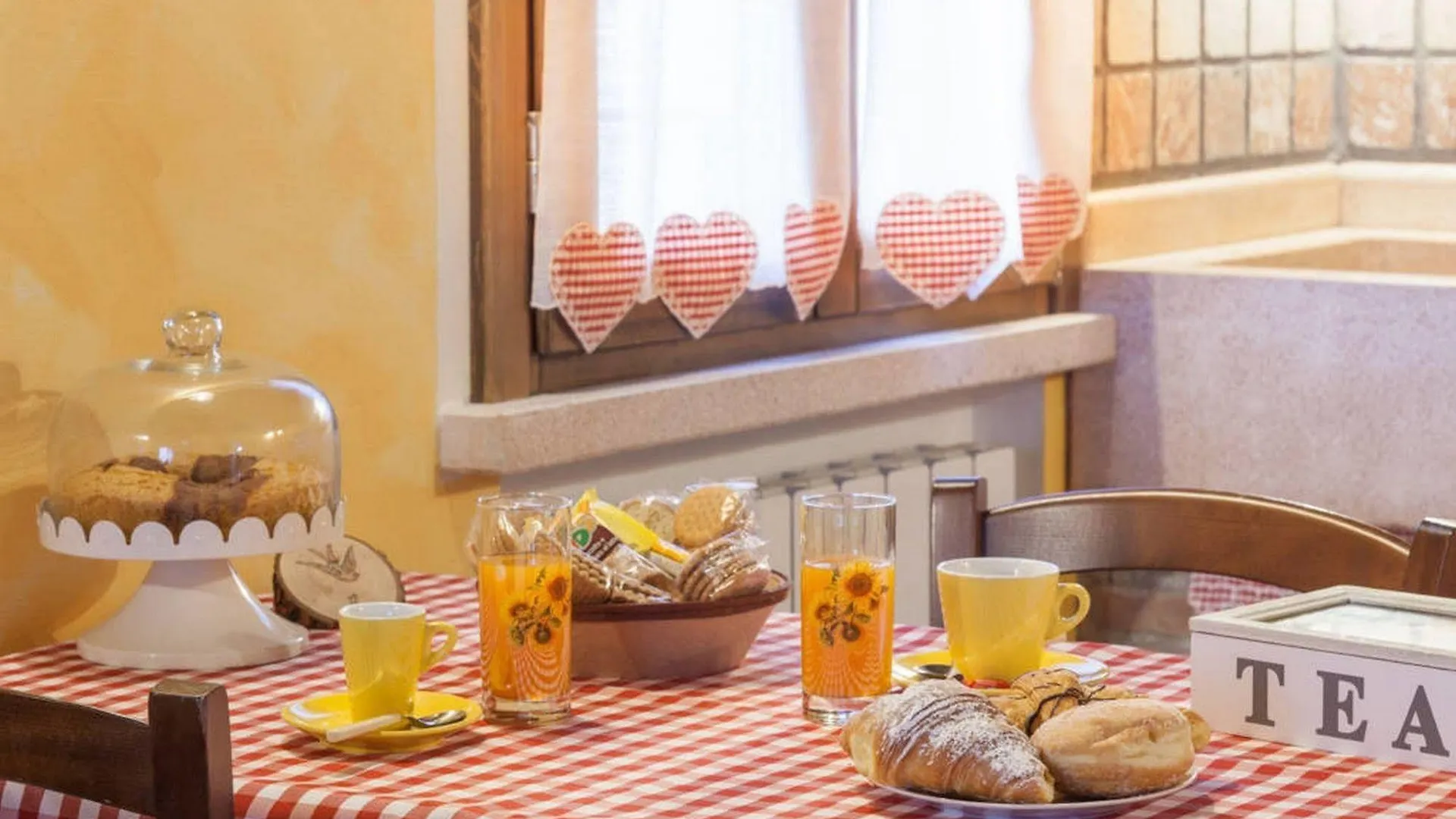 La Casa Delle Rondini Bed & Breakfast Roncoferraro